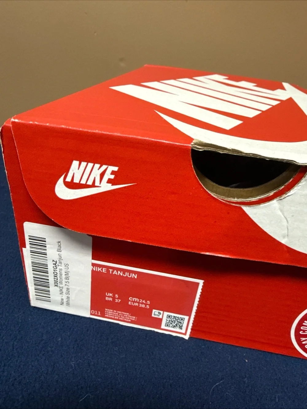 Nike Empty  Shoe Replacement Box 11.5 x 7.5”x 4”  Red White Swoosh Tissue